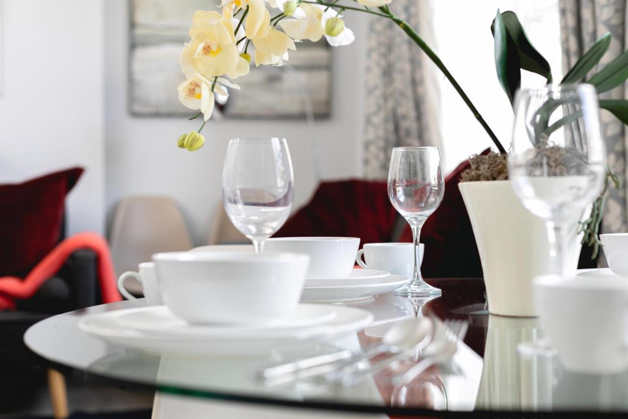 Penthousestays Notting Hill: Chic 2-Bedroom near Portobello Road London Exterior photo