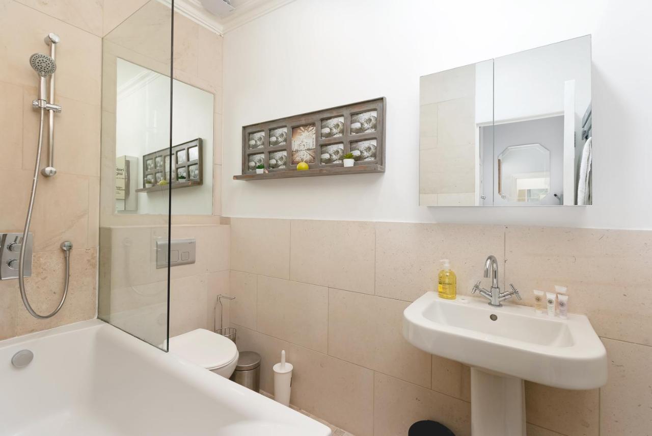 Penthousestays Notting Hill: Chic 2-Bedroom near Portobello Road London Exterior photo